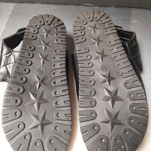 Black quilted chunky adjustable strap sandal faux leather, comfy city walkers 9m - Picture 3 of 6